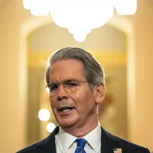 Bessent Says He Expects Trade Deals by This Week’s Deadline