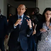 Hakeem Jeffries Breaks Record in Hourslong Speech Opposing Trump’s Policy Bill