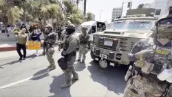 Troops and federal agents briefly descend on LA’s MacArthur Park in largely immigrant neighborhood